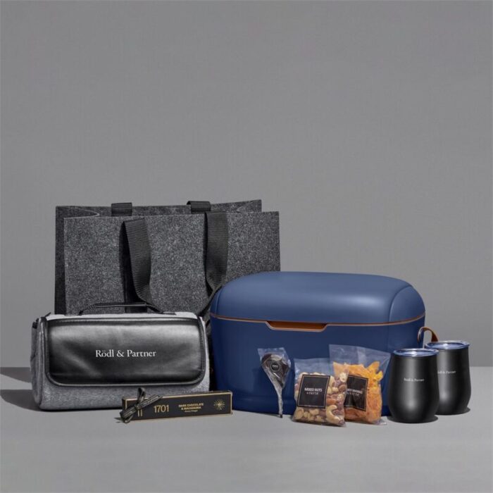 Yatta Lavish Leisure Hamper - Image 2