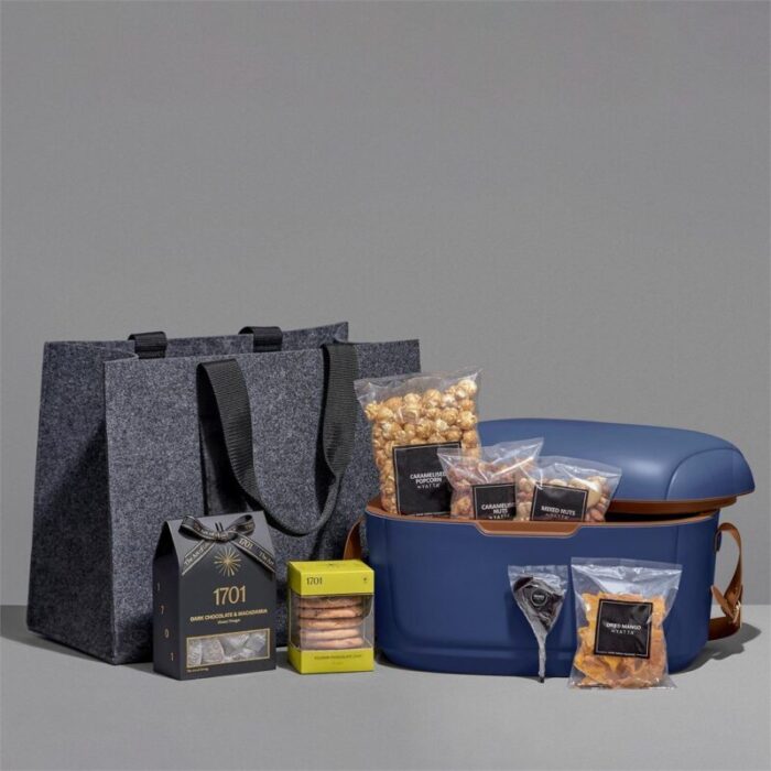 Yatta Elegant Escape Hamper - Image 3