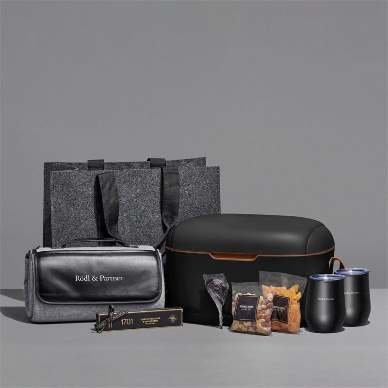 Yatta Lavish Leisure Hamper - Image 5