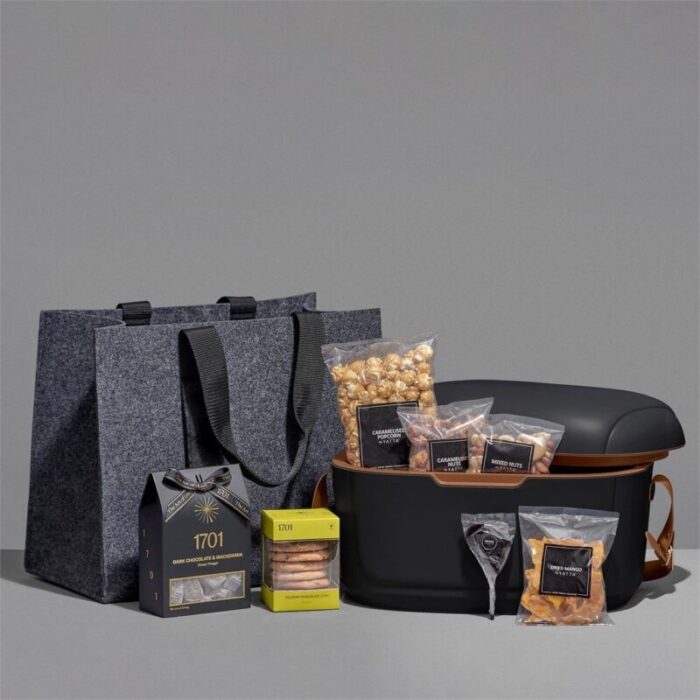 Yatta Elegant Escape Hamper - Image 4